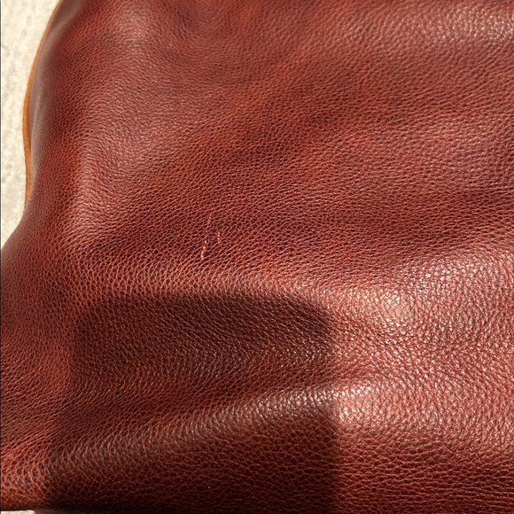 Portland Leather Goods crossbody tote with zipper - Picture 3 of 3